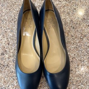 Naturalized navy 1 1/2” wedges